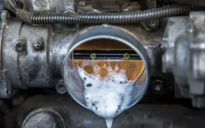 Curățarea clapetei de accelerație fără demontare - ghid complet