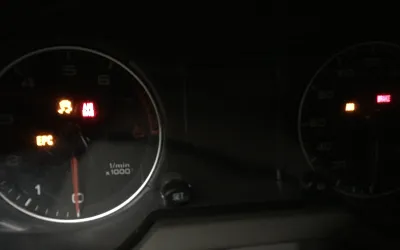 Where the dashboard light fuse is located and how to replace it