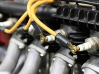 ¿Cuándo necesita cambiar los cables de las bujías?