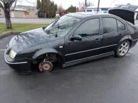 Come si sente una ruota sbilanciata sull'auto?