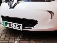 România introduce numerele verzi de înmatriculare pentru vehiculele electrice și cu hidrogen