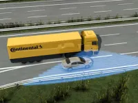 Hvorfor du ikke bør være parallelt med en lastbil, og hvordan du kører sikkert ved siden af store køretøjer