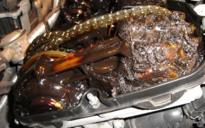 5 semne că trebuie să schimbi uleiul de motor - detectează problemele la timp