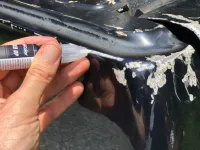 Hogyan távolítsuk el a mély karcokat az autóról?