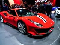 Primul model de Ferrari hibrid