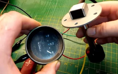 Why the Fuel Gauge Misreads: 4 Main Causes and Solutions