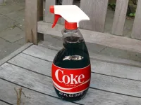 Kann man den Rost am Auto mit Coca-Cola entfernen?