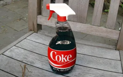Cum să îndepărtezi rugina de pe mașină cu Coca-Cola - ghid pas cu pas