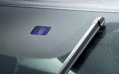 How the rain sensor works and automatic windshield wipers