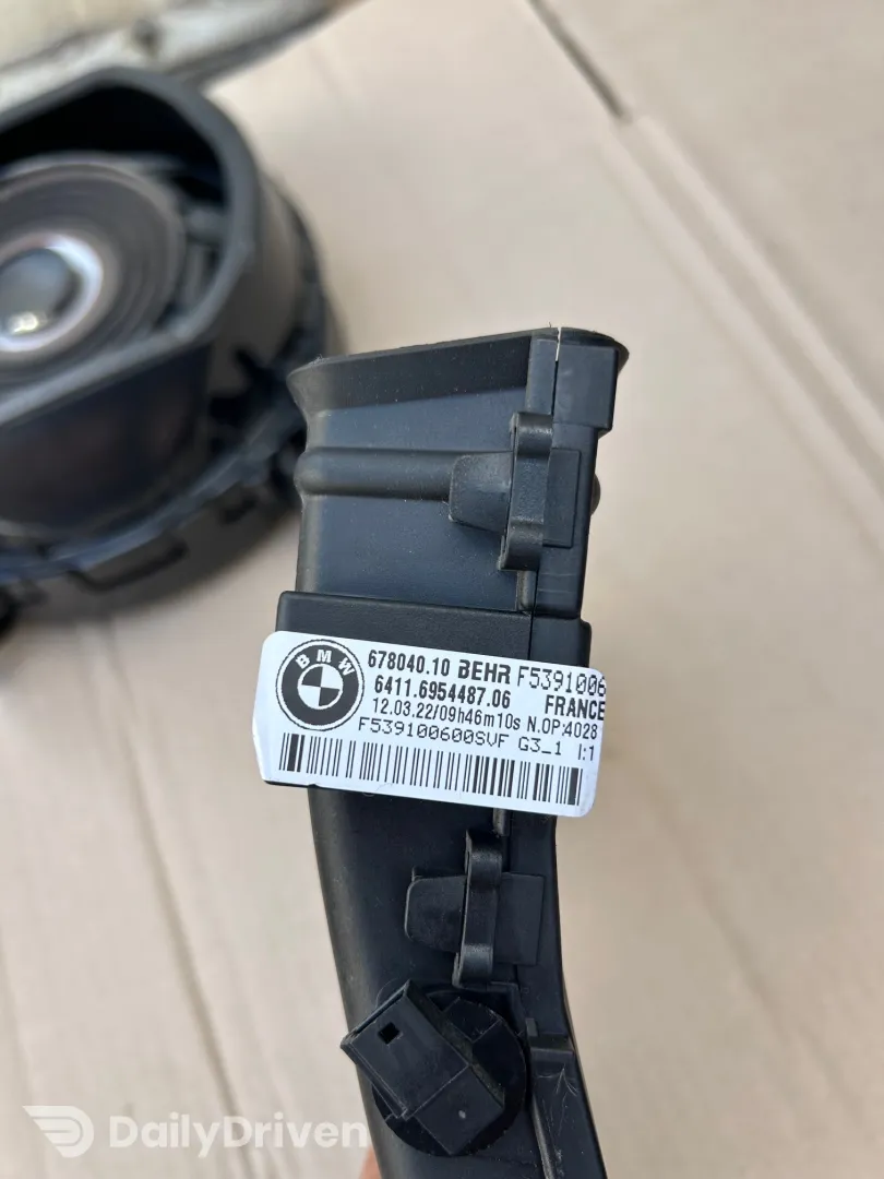 Aeroterma electrica bord stanga BMW X6 F16, X6 M F86, 6954487