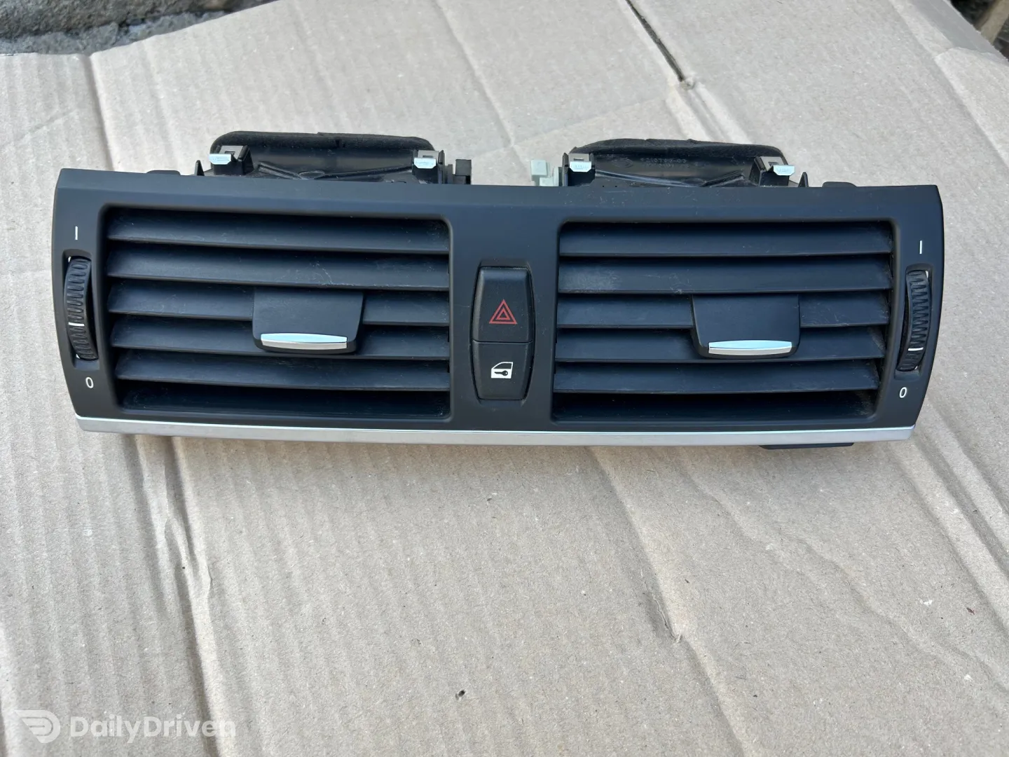 Grila centrala ventilatie bord BMW X6 E71, 9210705, 9220101