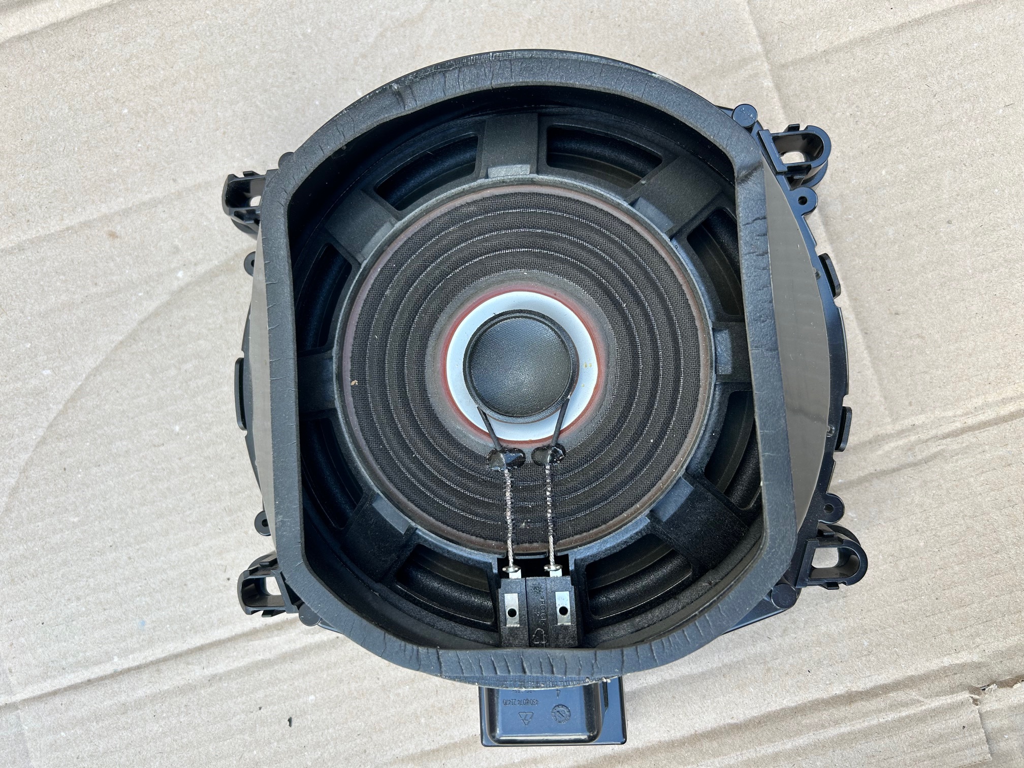 Subwoofer central BMW X6 E71, 9218695