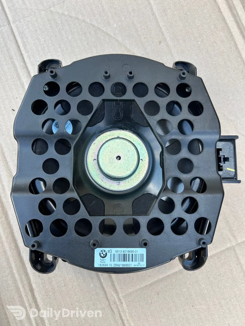 Subwoofer central BMW X6 E71, 9218695
