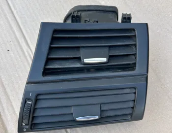 Grila ventilatie dreapta BMW X5 E70, 9227768