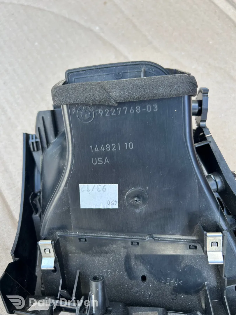 Grila ventilatie dreapta BMW X6 E71 E72, 9227768