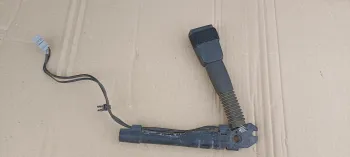 Capsa centura dreapta fata BMW X1 E84, pretensioner centura 7213564