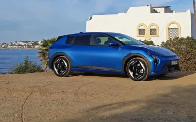 Kia EV4: hatch european, fastback global 