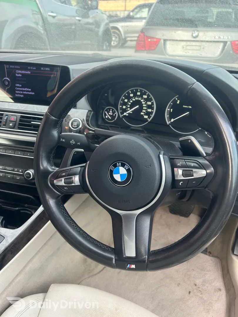 Volan M complet cu padele BMW Seria 5 F10 F11