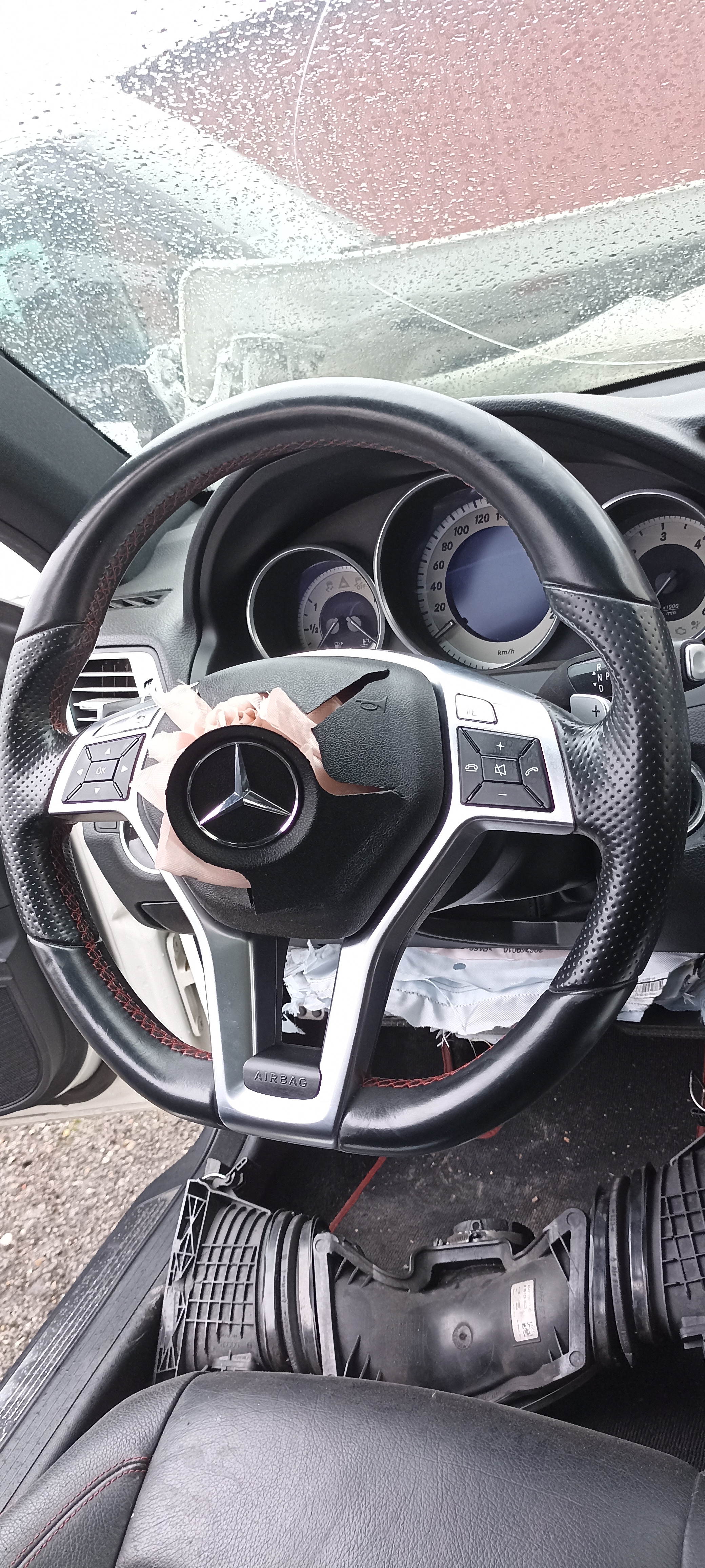 Volan cu padele Mercedes C63 AMG