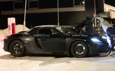 Porsche a vândut o mașină din trei electrică în Europa în 2025