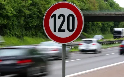 Fiat vrea să limiteze viteza maximă a mașinilor la ~120 km/h — o decizie revoluționară pentru costuri și siguranță