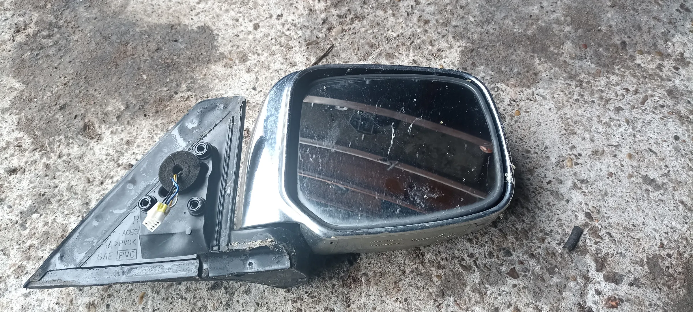 Oglinda dreapta Mitsubishi L200, E4 012098