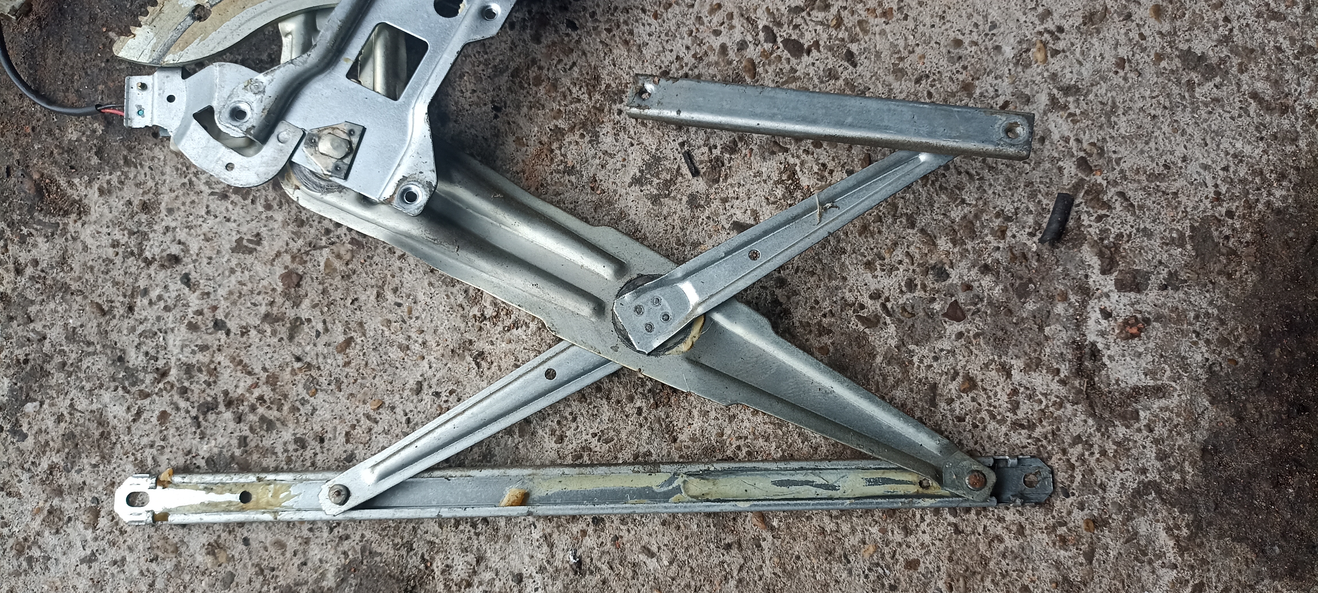 Macara electrica usa dreapta fata Mitsubishi L200, MR144596, 062100-6526