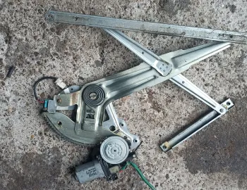 Macara electrica usa dreapta fata Mitsubishi L200, MR144596, 062100-6526