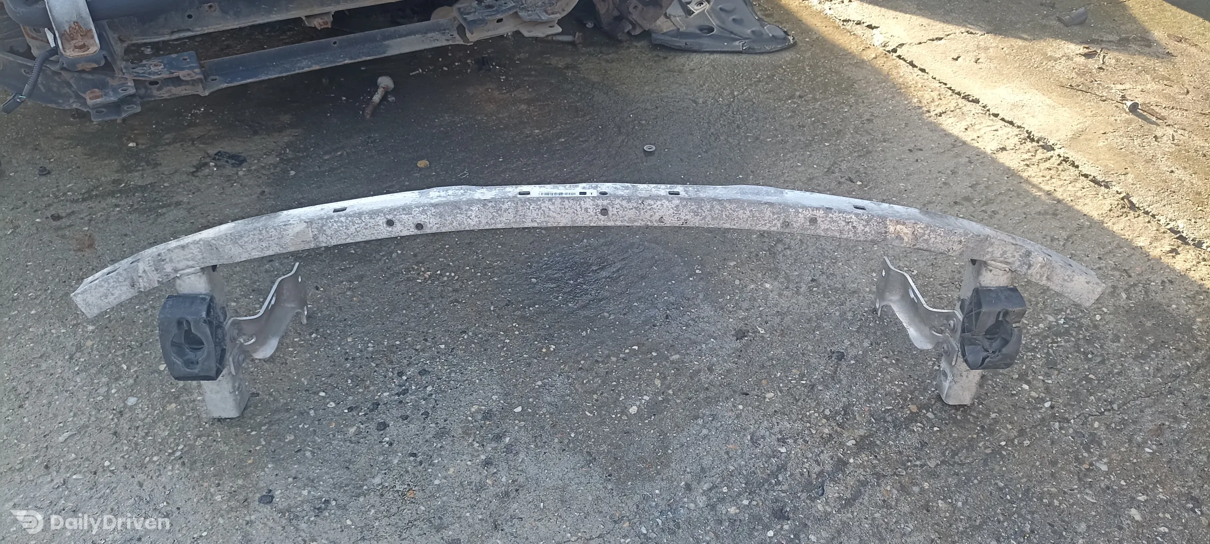 Armatura inferioara bara fata BMW Seria 7 G11 G12, 7357178