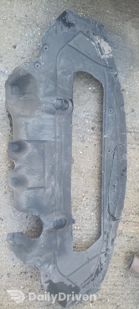 Scut difuzor bara spate BMW Seria 7 G11 G12, 7347035