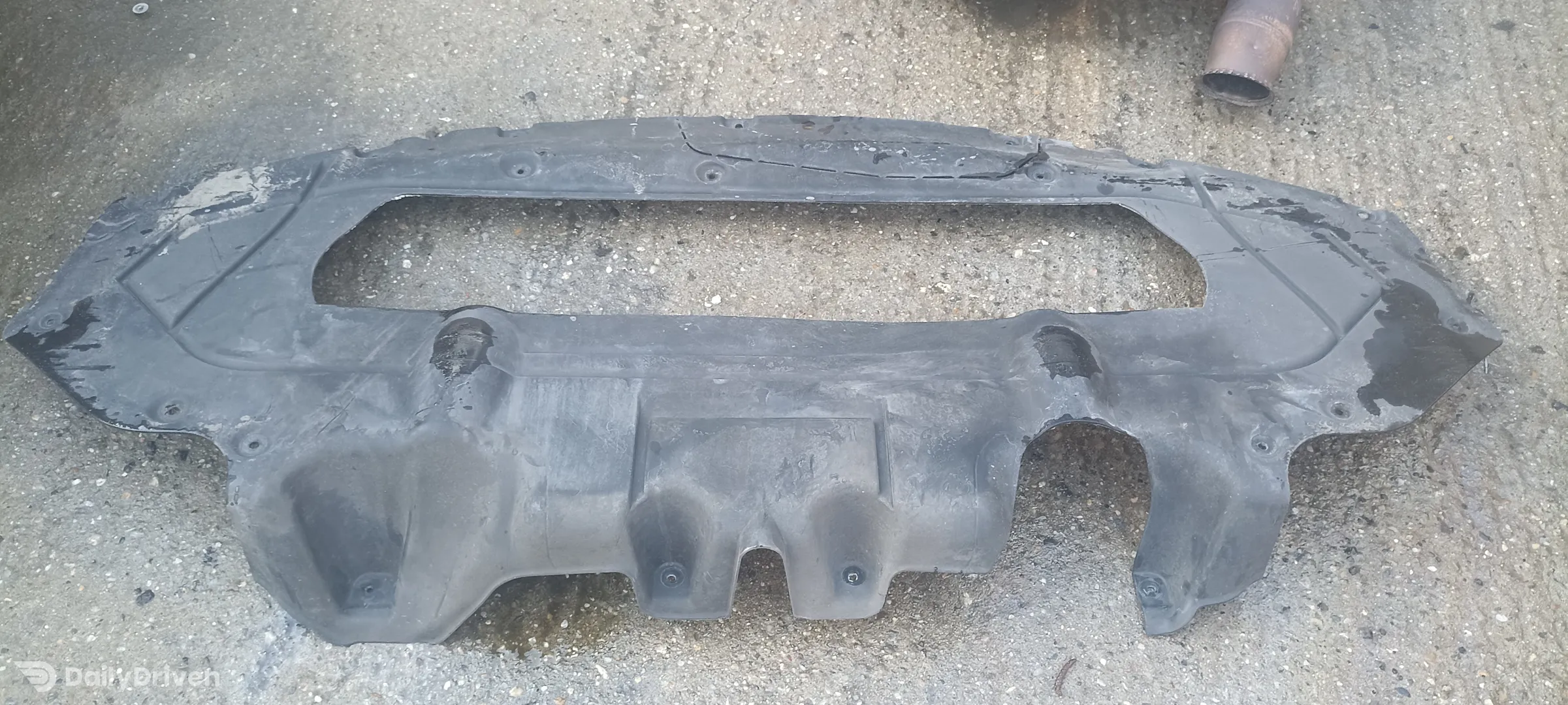 Scut difuzor bara spate BMW Seria 7 G11 G12, 7347035