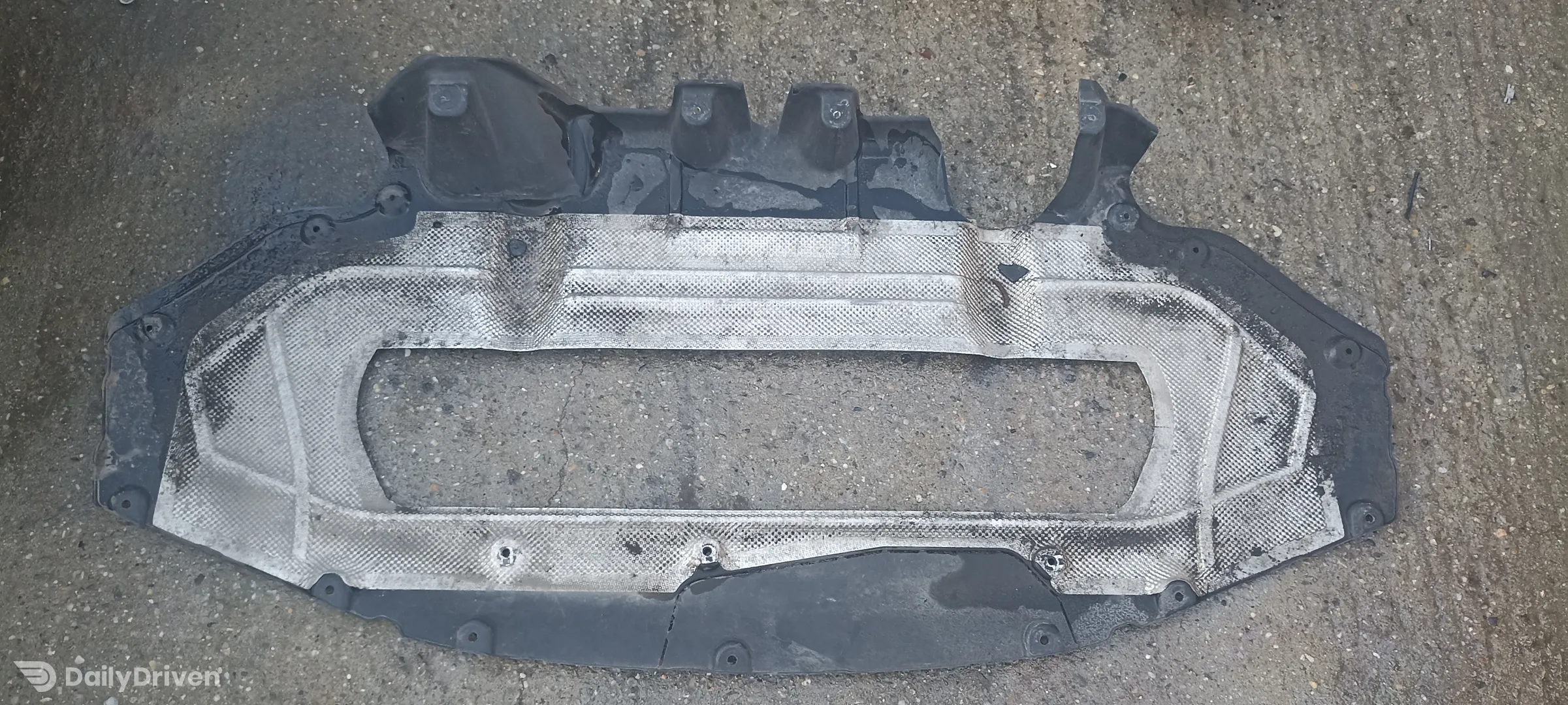 Scut difuzor bara spate BMW Seria 7 G11 G12, 7347035