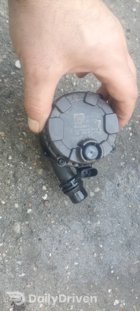 Pompa apa auxiliara BMW Seria 5 G30 G31, 1151 8638237