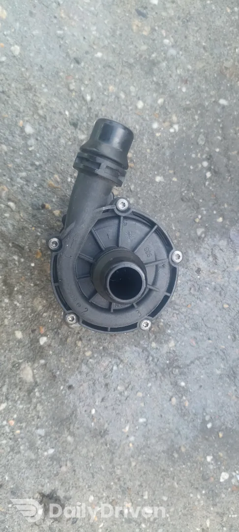 Pompa apa auxiliara BMW X6 G06, X6 M F96, 1151 8638237