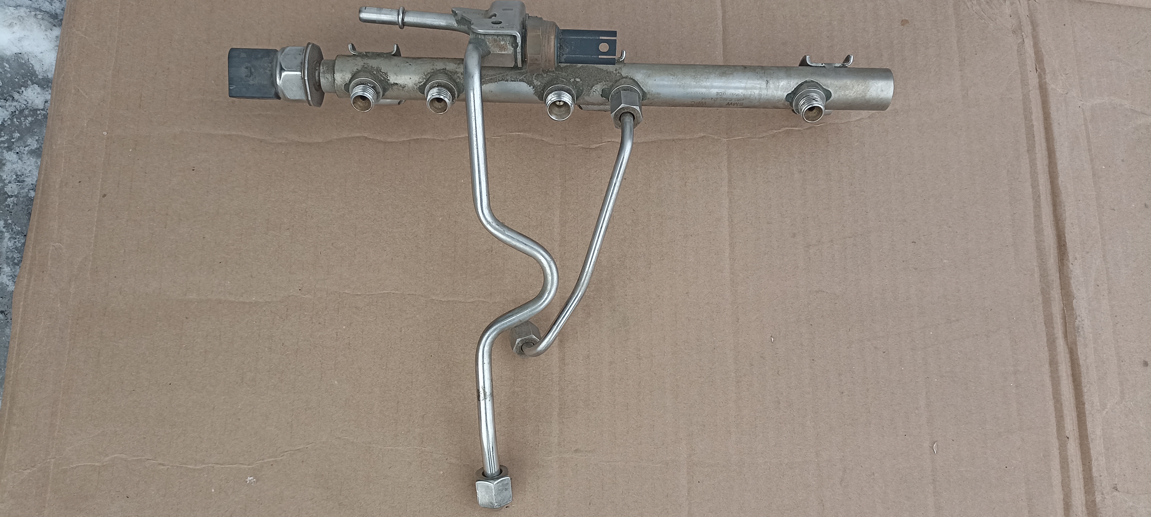 Rampa injectoare BMW Seria 1 E81 E82 E87 E88, N43 benzina, 7562474