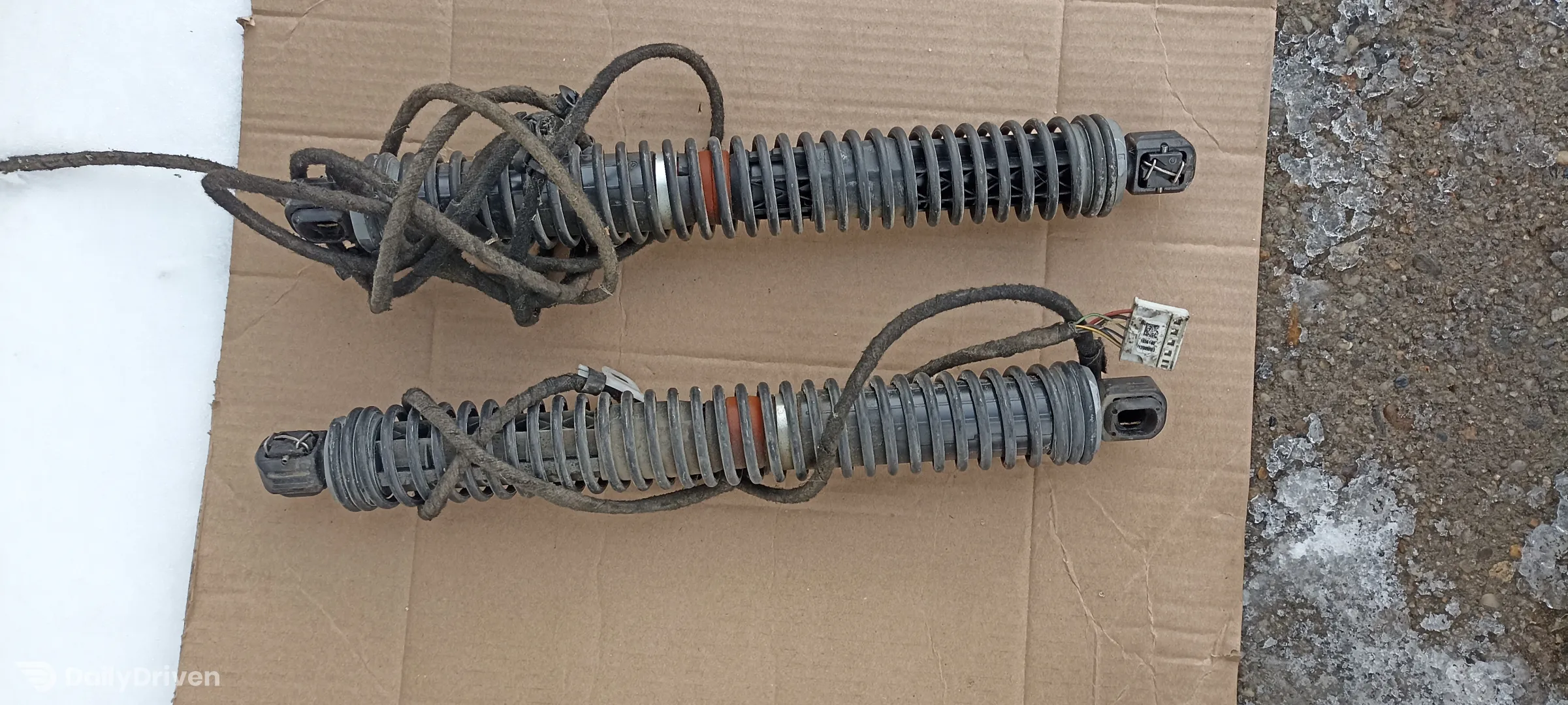 Amortizoare haion electric BMW Seria 7 F01 F02 F03 F04, telescop portbagaj electric BMW F01