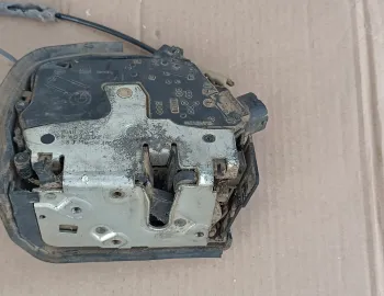 Broasca usa stanga spate BMW X5 E53, 8402601