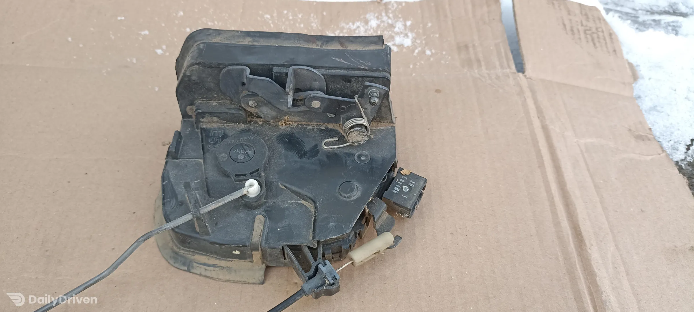 Broasca usa stanga spate BMW X5 E53, 8402601