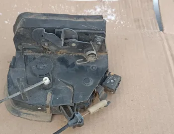 Broasca usa stanga spate BMW X5 E53, 8402601