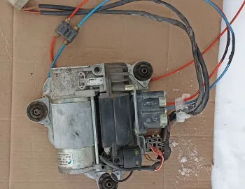 Compresor suspensie pneumatica BMW Seria 5 E39, 6787616