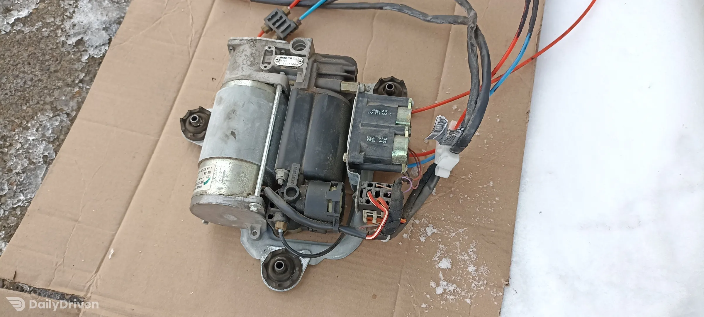 Compresor suspensie pneumatica BMW X5 E53, 6787616