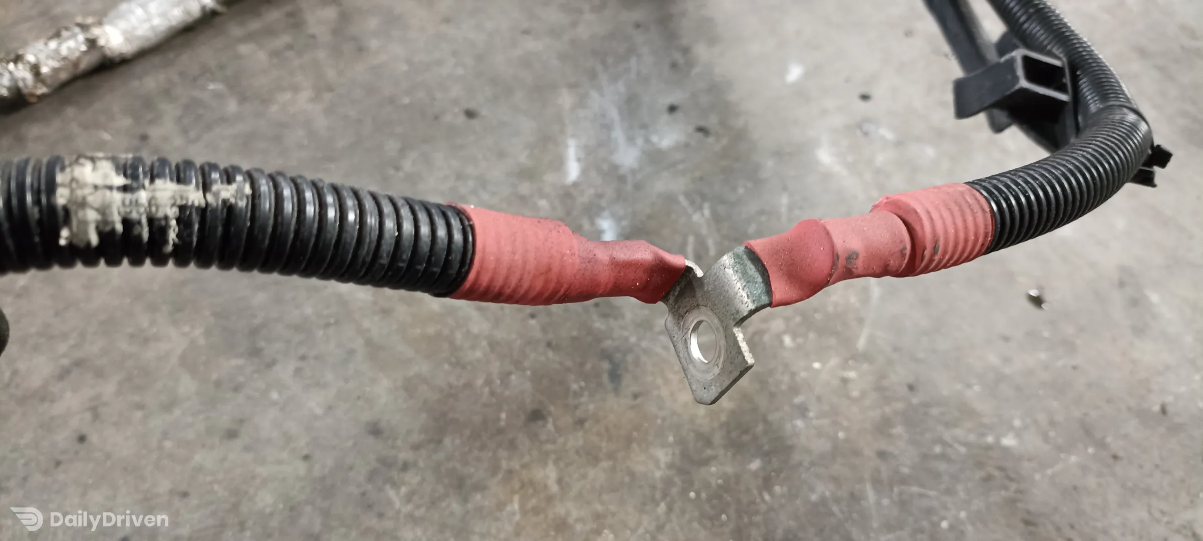 Cablu electromotor BMW Seria 2 F87 M2, borna plus electromotor 7621308