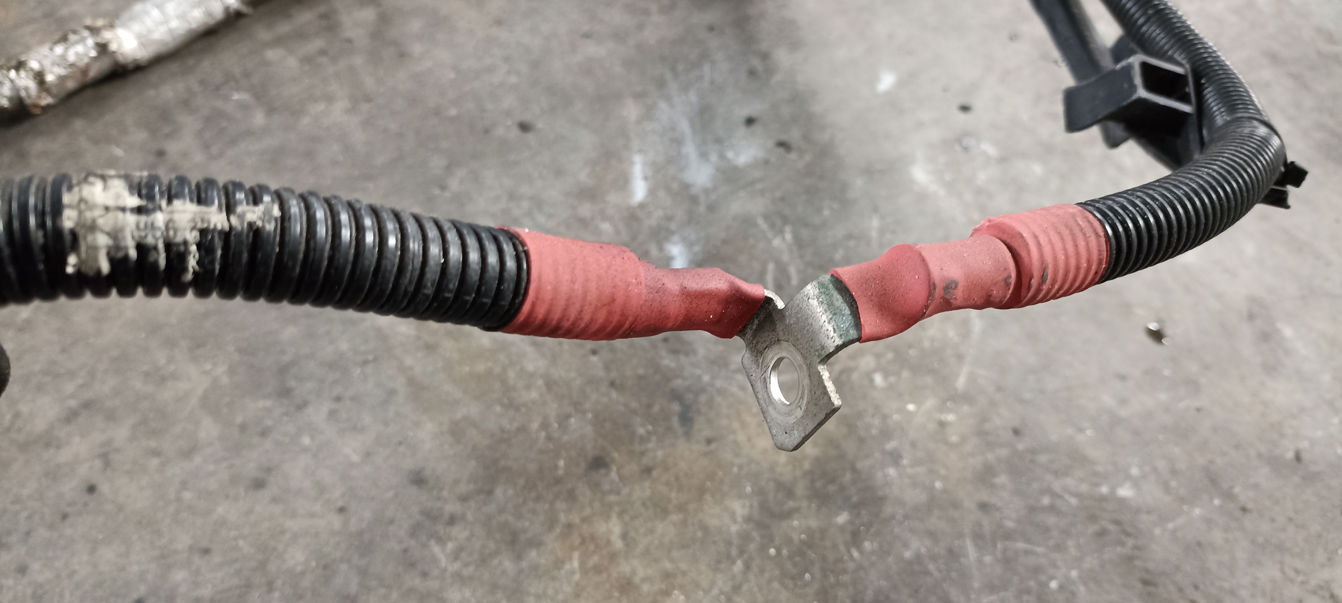 Cablu electromotor BMW Seria 3 F30 N55, borna plus electromotor 7621308