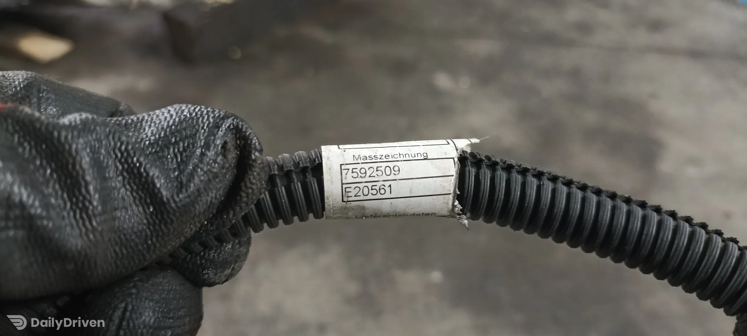 Cablu electromotor BMW Seria 6 F06 F12 F13, borna plus electromotor 7621308