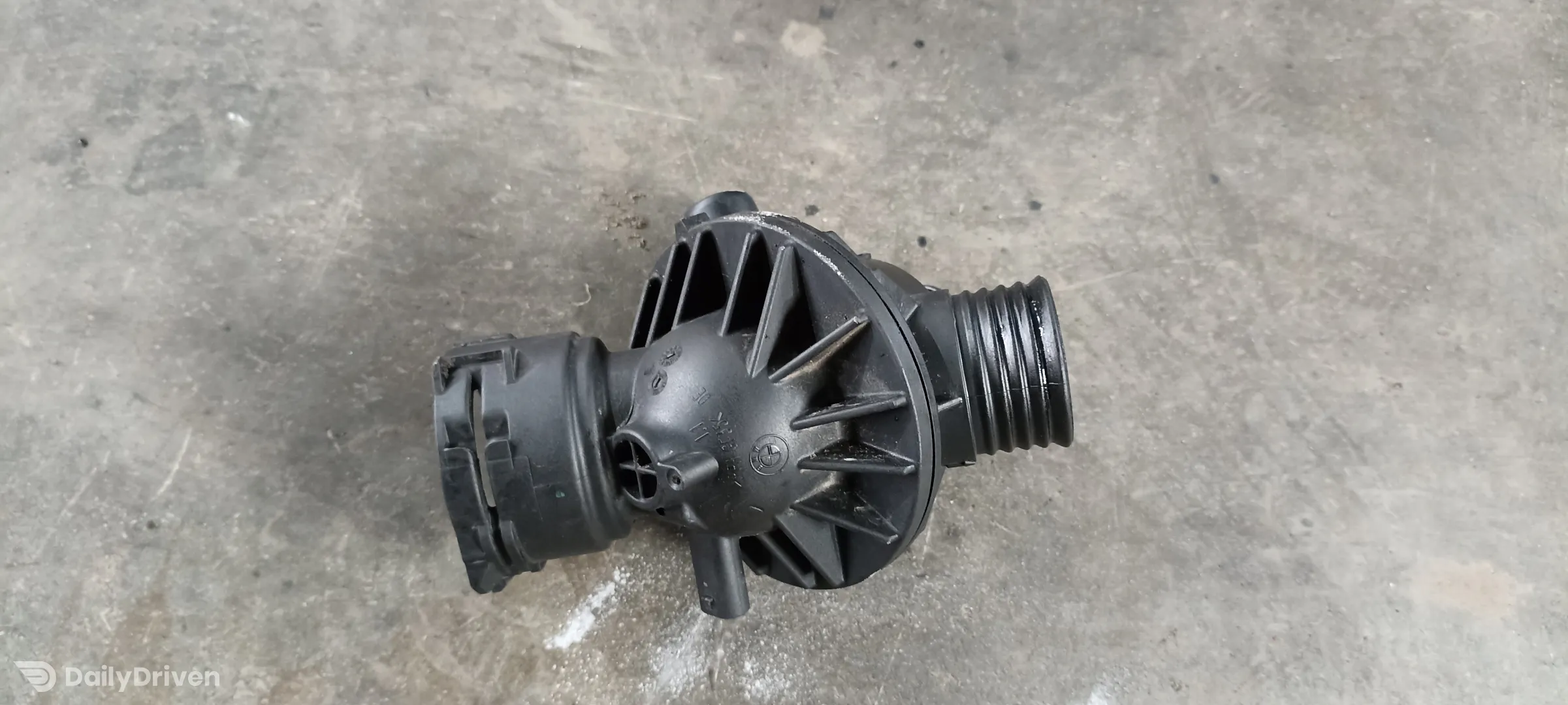 Carcasa termostat BMW Seria 1 F20 F21 benzina, N55