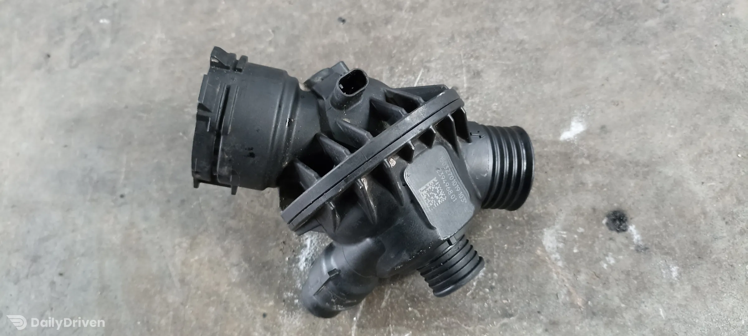 Carcasa termostat BMW Seria 1 F20 F21 benzina, N55