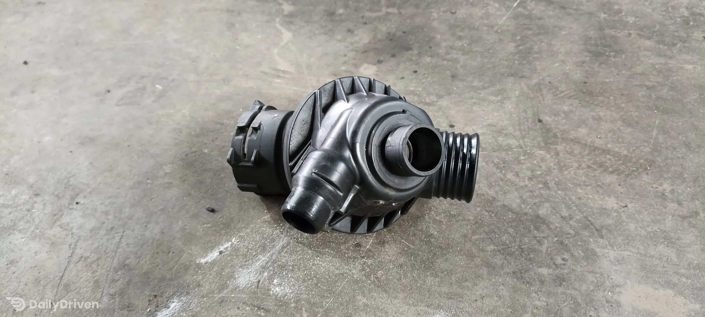 Carcasa termostat BMW Seria 3 F30 F31 F34GT benzina, N55