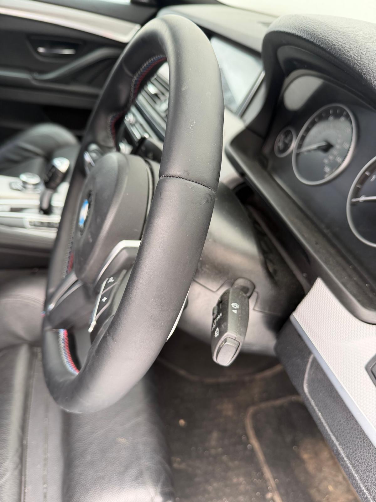 Volan M cu padele BMW Seria 6 F12 F13 F06