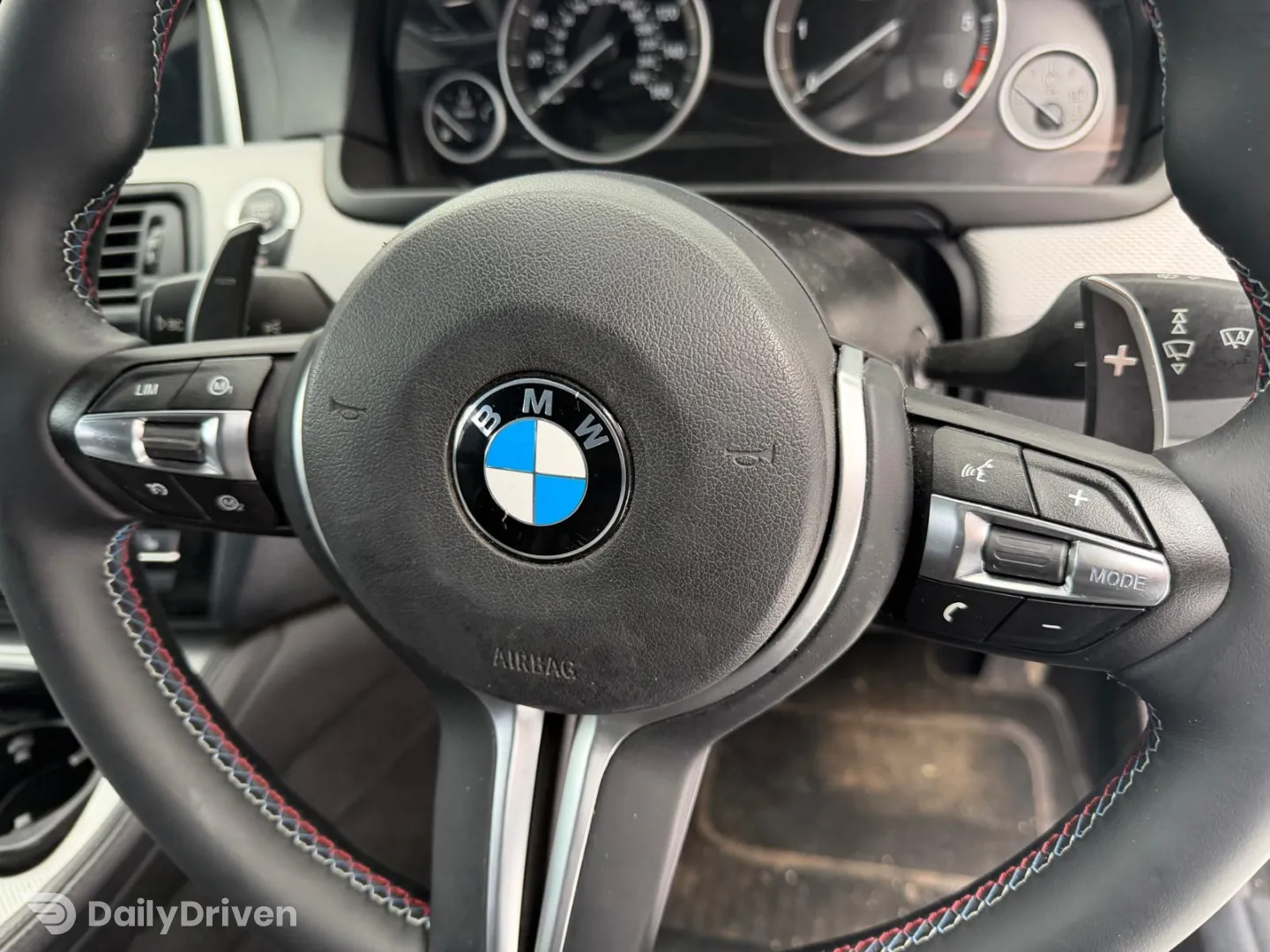 Volan M cu padele BMW Seria 6 F12 F13 F06