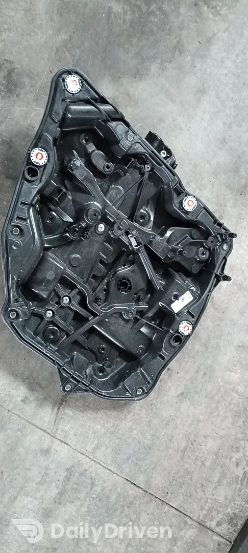 Macara geam stanga spate BMW Seria 7 G11 G12, 9466841